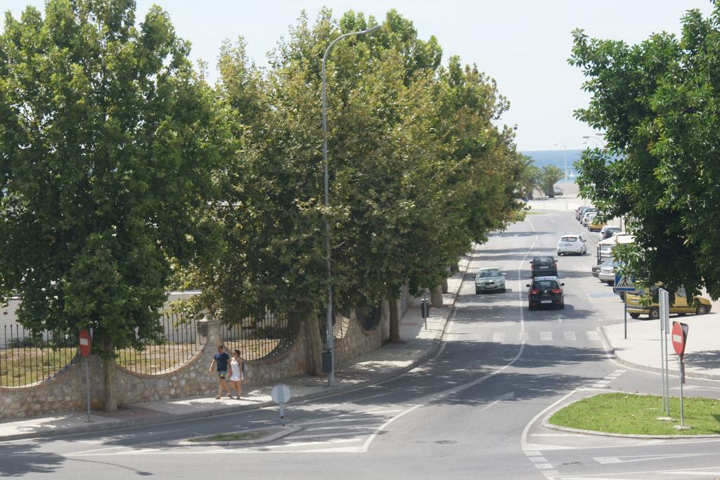 Hostal Puerto Beach Motril Buitenkant foto