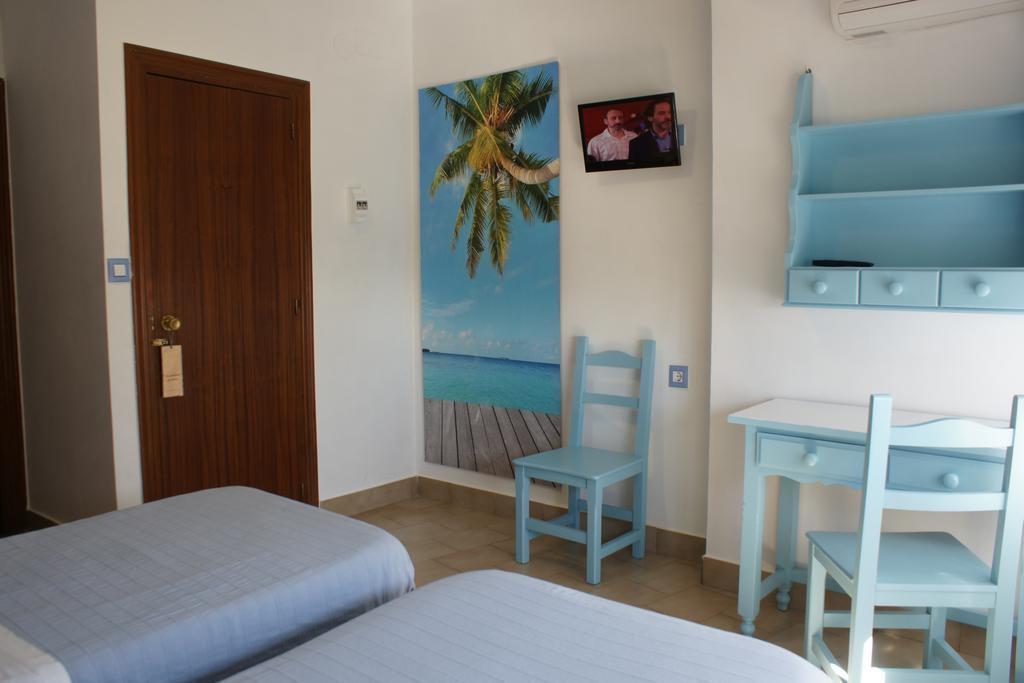 Hostal Puerto Beach Motril Buitenkant foto