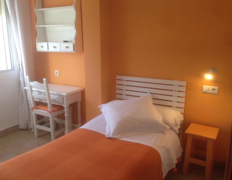Hostal Puerto Beach Motril Buitenkant foto